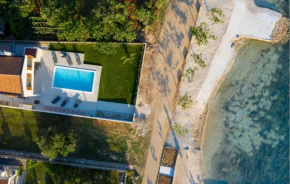 Gorgeous Home In Turanj